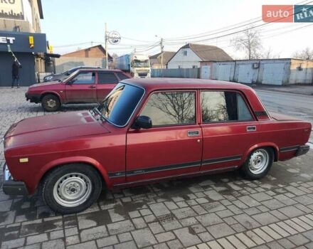 Красный ВАЗ 2107, объемом двигателя 1.45 л и пробегом 213 тыс. км за 1000 $, фото 1 на Automoto.ua