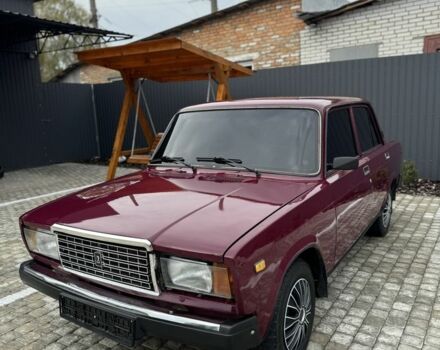 Красный ВАЗ 2107, объемом двигателя 1.5 л и пробегом 110 тыс. км за 2000 $, фото 1 на Automoto.ua