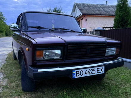 ВАЗ 2107 2004 у Шумськ на Automoto.ua Червоний ВАЗ 2107, об'ємом двигуна 1.6 л та пробігом 162 тис. км за 1199 $, фото 1 на Automoto.ua