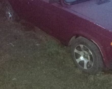 Красный ВАЗ 2107, объемом двигателя 0 л и пробегом 20 тыс. км за 550 $, фото 1 на Automoto.ua