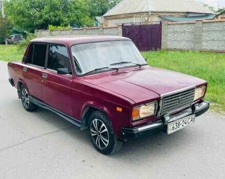 Красный ВАЗ 2107, объемом двигателя 1.5 л и пробегом 199 тыс. км за 900 $, фото 1 на Automoto.ua