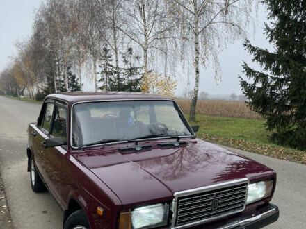 Червоний ВАЗ 2107, об'ємом двигуна 1.5 л та пробігом 31 тис. км за 2000 $, фото 1 на Automoto.ua