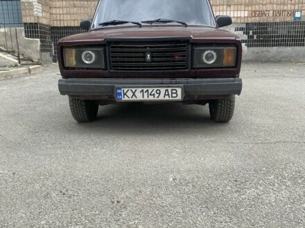 ВАЗ 2107 2004 в Харькове на Automoto.ua Красный ВАЗ 2107, объемом двигателя 1.5 л и пробегом 333 тыс. км за 850 $, фото 1 на Automoto.ua