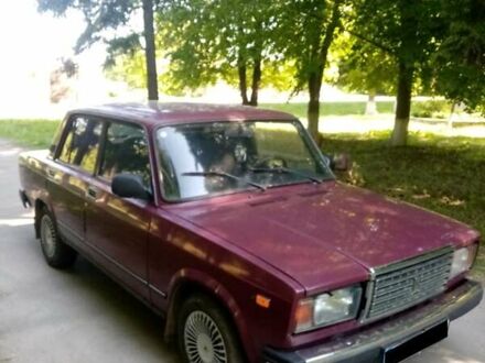 ВАЗ 2107 2004 у Немирове на Automoto.ua Червоний ВАЗ 2107, об'ємом двигуна 1.45 л та пробігом 153 тис. км за 1400 $, фото 1 на Automoto.ua