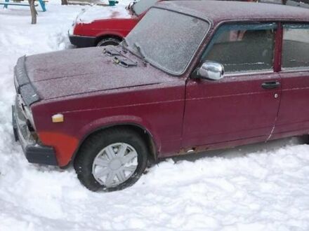 Красный ВАЗ 2107, объемом двигателя 1.5 л и пробегом 100 тыс. км за 500 $, фото 1 на Automoto.ua