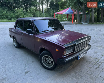 Красный ВАЗ 2107, объемом двигателя 1.45 л и пробегом 100 тыс. км за 1500 $, фото 1 на Automoto.ua