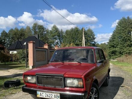 ВАЗ 2107 2005 в Ковель на Automoto.ua Красный ВАЗ 2107, объемом двигателя 1.5 л и пробегом 167 тыс. км за 2200 $, фото 1 на Automoto.ua