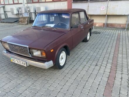 ВАЗ 2107 2005 в Хусте на Automoto.ua Красный ВАЗ 2107, объемом двигателя 1.5 л и пробегом 100 тыс. км за 500 $, фото 1 на Automoto.ua