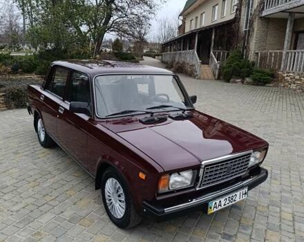 Красный ВАЗ 2107, объемом двигателя 1.5 л и пробегом 77 тыс. км за 2350 $, фото 1 на Automoto.ua