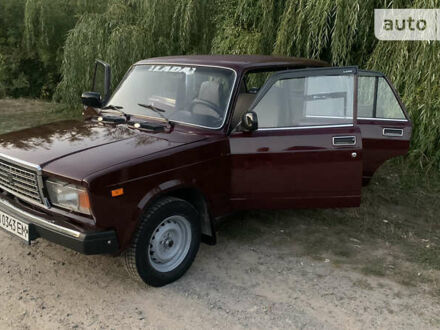 ВАЗ 2107 2005 у Вінниці на Automoto.ua Червоний ВАЗ 2107, об'ємом двигуна 1.45 л та пробігом 149 тис. км за 1950 $, фото 1 на Automoto.ua