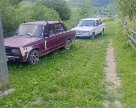 ВАЗ 2107 2005 у Самборе на Automoto.ua Червоний ВАЗ 2107, об'ємом двигуна 0 л та пробігом 567 тис. км за 357 $, фото 1 на Automoto.ua