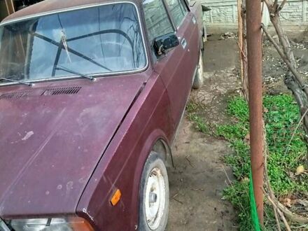 Красный ВАЗ 2107, объемом двигателя 1.5 л и пробегом 121 тыс. км за 1000 $, фото 1 на Automoto.ua
