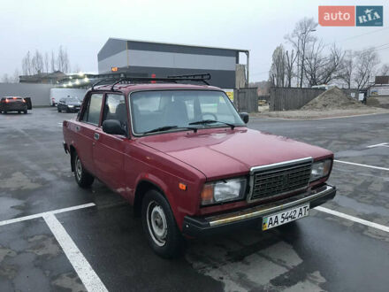 Красный ВАЗ 2107, объемом двигателя 1.5 л и пробегом 113 тыс. км за 1950 $, фото 1 на Automoto.ua