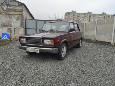 Красный ВАЗ 2107, объемом двигателя 1.5 л и пробегом 118 тыс. км за 1300 $, фото 1 на Automoto.ua