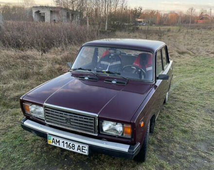 Красный ВАЗ 2107, объемом двигателя 1.5 л и пробегом 80 тыс. км за 1314 $, фото 1 на Automoto.ua