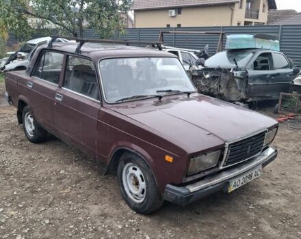 Красный ВАЗ 2107, объемом двигателя 1 л и пробегом 56 тыс. км за 500 $, фото 1 на Automoto.ua