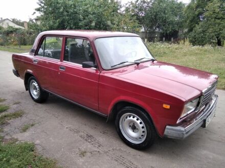 Красный ВАЗ 2107, объемом двигателя 1.5 л и пробегом 90 тыс. км за 1350 $, фото 1 на Automoto.ua