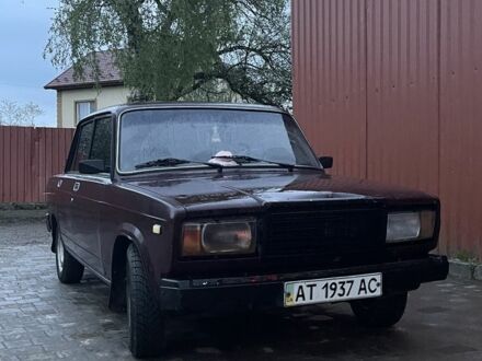 ВАЗ 2107 2005 в Дрогобыче на Automoto.ua Красный ВАЗ 2107, объемом двигателя 1.5 л и пробегом 77 тыс. км за 500 $, фото 1 на Automoto.ua