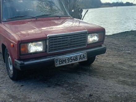 ВАЗ 2107 2005 в Белополье на Automoto.ua Красный ВАЗ 2107, объемом двигателя 3 л и пробегом 80 тыс. км за 832 $, фото 1 на Automoto.ua