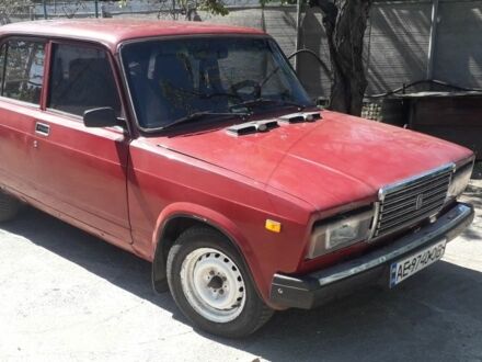ВАЗ 2107 2005 в Кривом Роге на Automoto.ua Красный ВАЗ 2107, объемом двигателя 1 л и пробегом 92 тыс. км за 1200 $, фото 1 на Automoto.ua