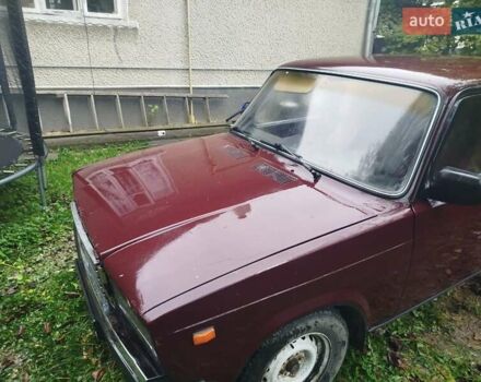 Красный ВАЗ 2107, объемом двигателя 1.5 л и пробегом 200 тыс. км за 591 $, фото 1 на Automoto.ua