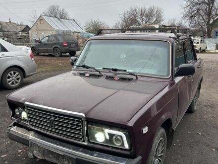 Красный ВАЗ 2107, объемом двигателя 1.5 л и пробегом 127 тыс. км за 667 $, фото 1 на Automoto.ua