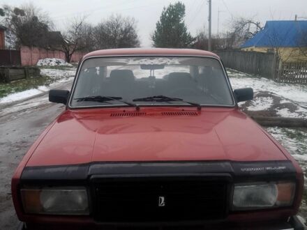 Красный ВАЗ 2107, объемом двигателя 10 л и пробегом 2 тыс. км за 1000 $, фото 1 на Automoto.ua