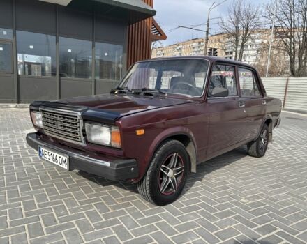 Красный ВАЗ 2107, объемом двигателя 1.5 л и пробегом 165 тыс. км за 1650 $, фото 1 на Automoto.ua