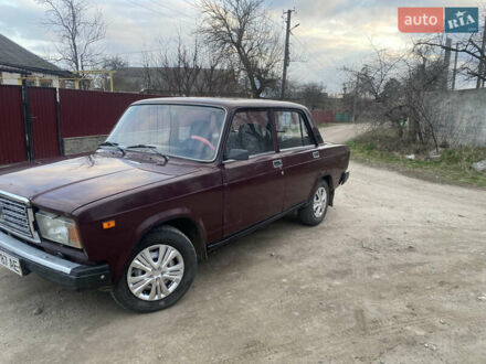 ВАЗ 2107 2005 в Липовце на Automoto.ua Красный ВАЗ 2107, объемом двигателя 1.5 л и пробегом 219 тыс. км за 1050 $, фото 1 на Automoto.ua