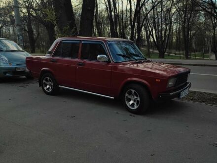 ВАЗ 2107 2005 у Києві на Automoto.ua Червоний ВАЗ 2107, об'ємом двигуна 0 л та пробігом 3 тис. км за 1065 $, фото 1 на Automoto.ua