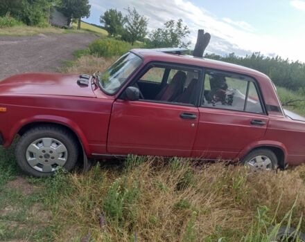 Красный ВАЗ 2107, объемом двигателя 0 л и пробегом 97 тыс. км за 959 $, фото 1 на Automoto.ua