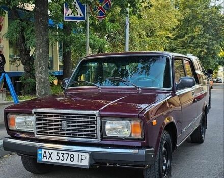 Красный ВАЗ 2107, объемом двигателя 1.6 л и пробегом 100 тыс. км за 1423 $, фото 1 на Automoto.ua