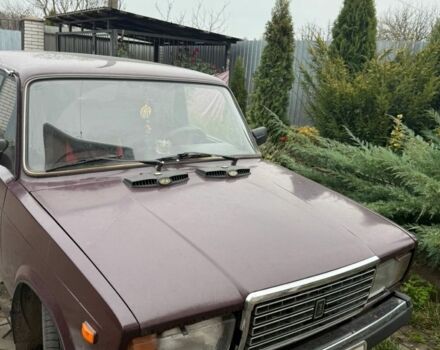 Красный ВАЗ 2107, объемом двигателя 1.5 л и пробегом 100 тыс. км за 1500 $, фото 1 на Automoto.ua