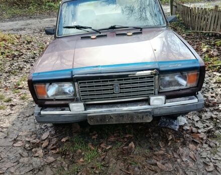 Красный ВАЗ 2107, объемом двигателя 1.5 л и пробегом 83 тыс. км за 800 $, фото 1 на Automoto.ua