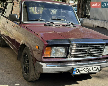 Красный ВАЗ 2107, объемом двигателя 1.45 л и пробегом 57 тыс. км за 1900 $, фото 1 на Automoto.ua