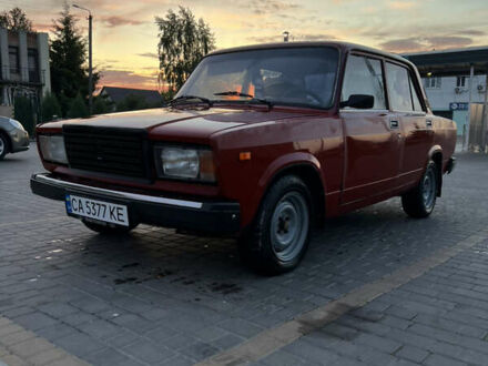 Красный ВАЗ 2107, объемом двигателя 1.45 л и пробегом 99 тыс. км за 1150 $, фото 1 на Automoto.ua