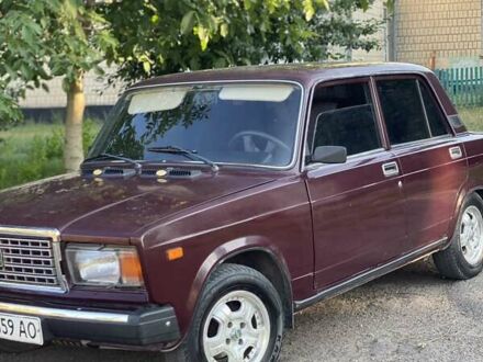 Красный ВАЗ 2107, объемом двигателя 1.5 л и пробегом 86 тыс. км за 2100 $, фото 1 на Automoto.ua