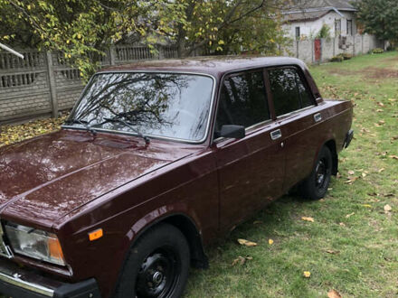 ВАЗ 2107 2006 в Золотоноше на Automoto.ua Красный ВАЗ 2107, объемом двигателя 1.45 л и пробегом 170 тыс. км за 2700 $, фото 1 на Automoto.ua