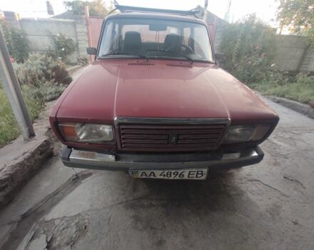 Красный ВАЗ 2107, объемом двигателя 1.5 л и пробегом 129 тыс. км за 600 $, фото 1 на Automoto.ua