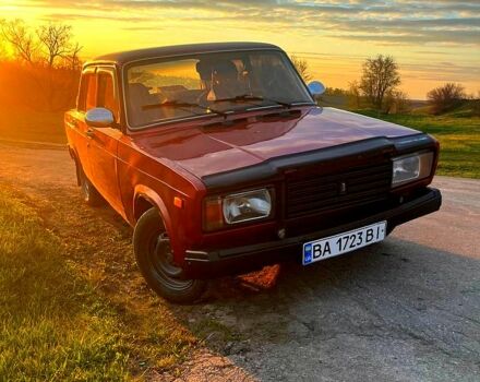 Красный ВАЗ 2107, объемом двигателя 1.5 л и пробегом 0 тыс. км за 1150 $, фото 1 на Automoto.ua