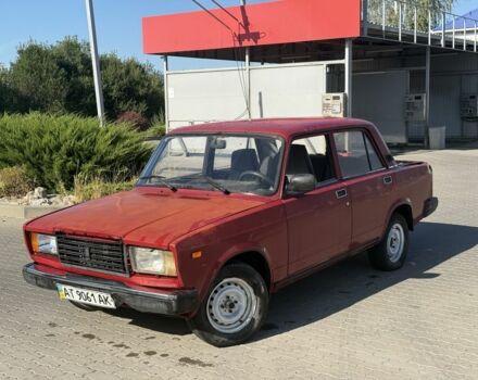 Червоний ВАЗ 2107, об'ємом двигуна 1.6 л та пробігом 150 тис. км за 651 $, фото 1 на Automoto.ua