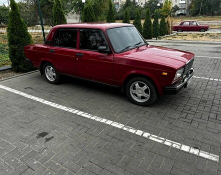 Красный ВАЗ 2107, объемом двигателя 1.5 л и пробегом 185 тыс. км за 1850 $, фото 1 на Automoto.ua