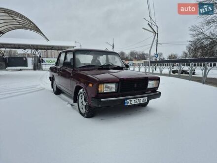 Красный ВАЗ 2107, объемом двигателя 1.5 л и пробегом 43 тыс. км за 1000 $, фото 1 на Automoto.ua