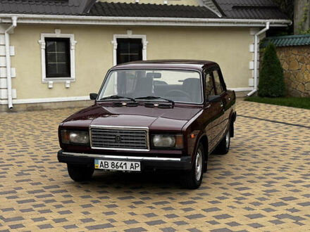 Красный ВАЗ 2107, объемом двигателя 1.5 л и пробегом 40 тыс. км за 2999 $, фото 1 на Automoto.ua