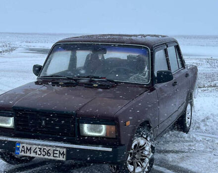 Красный ВАЗ 2107, объемом двигателя 1.57 л и пробегом 180 тыс. км за 850 $, фото 1 на Automoto.ua