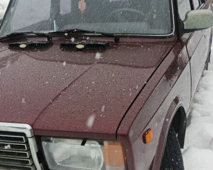 Красный ВАЗ 2107, объемом двигателя 1.5 л и пробегом 200 тыс. км за 1800 $, фото 1 на Automoto.ua