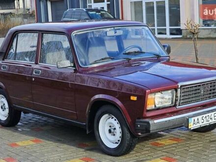 ВАЗ 2107 2007 в Иршава на Automoto.ua Красный ВАЗ 2107, объемом двигателя 0 л и пробегом 24 тыс. км за 2999 $, фото 1 на Automoto.ua