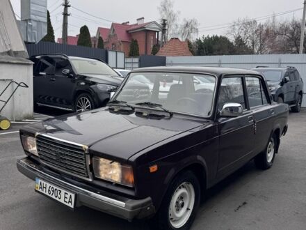 Красный ВАЗ 2107, объемом двигателя 1.5 л и пробегом 56 тыс. км за 2100 $, фото 1 на Automoto.ua