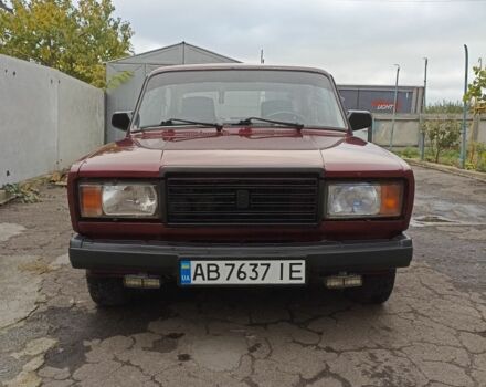 Красный ВАЗ 2107, объемом двигателя 1.5 л и пробегом 150 тыс. км за 850 $, фото 1 на Automoto.ua