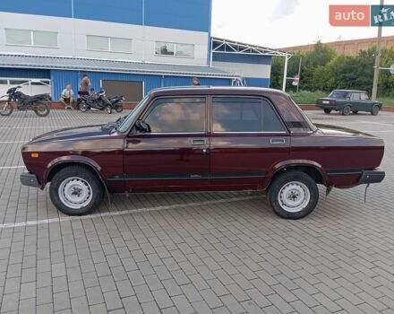 Красный ВАЗ 2107, объемом двигателя 1.45 л и пробегом 125 тыс. км за 1850 $, фото 1 на Automoto.ua